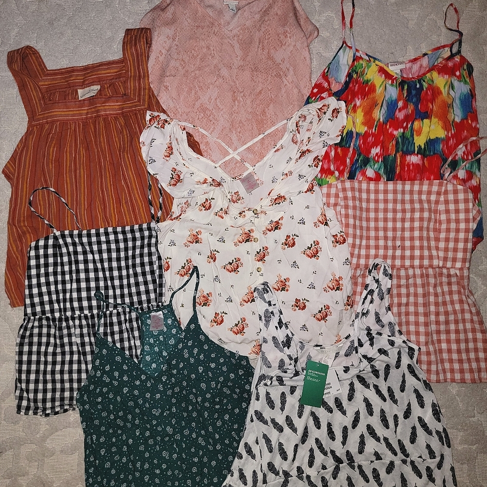 Womens size large bundle of tops